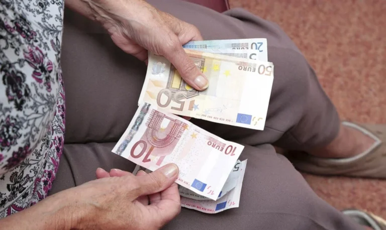 Συντάξεις Σεπτεμβρίου: Πότε θα δουν χρήματα στους λογαριασμούς τους οι δικαιούχοι