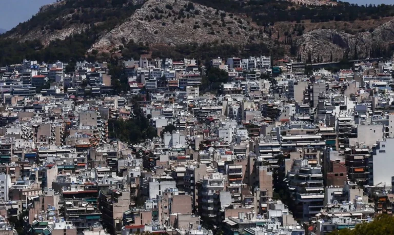 Το σχέδιο για το καυτό θέμα της στέγης που θα παρουσιαστεί στη ΔΕΘ
