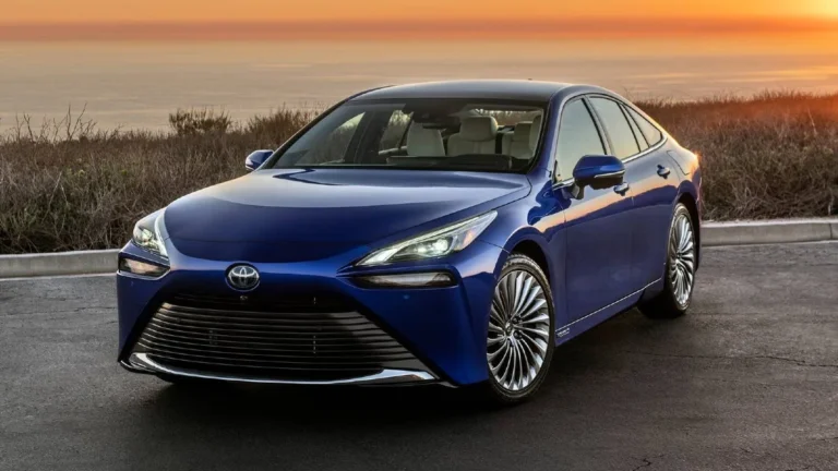 Οι Ουκρανοί μετατρέπουν το Toyota Mirai σε «βόμβα υδρογόνου»
