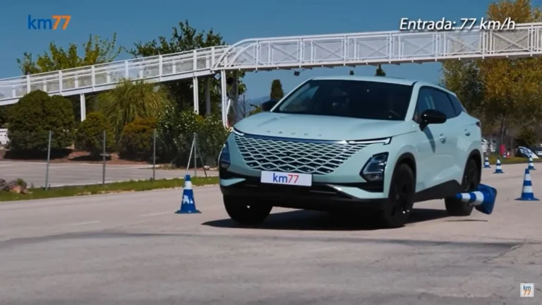 Τι κάνει το κινέζικο Omoda C5 στο τεστ αποφυγής ταράνδου; (+video)