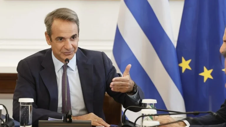 Μητσοτάκης: «Από 6 Οκτωβρίου τα διόδια της Αττικής Οδού μειώνονται στα 2,50 ευρώ»