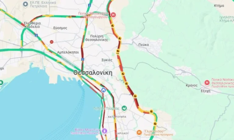 Θεσσαλονίκη: Κυκλοφοριακό κομφούζιο στον Περιφερειακό λόγω βροχής και τροχαίου