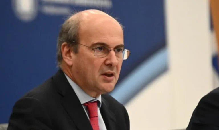 Βουλή: Ερώτηση 11 βουλευτών της ΝΔ στον Κωστή Χατζηδάκη για τα κόκκινα δάνεια