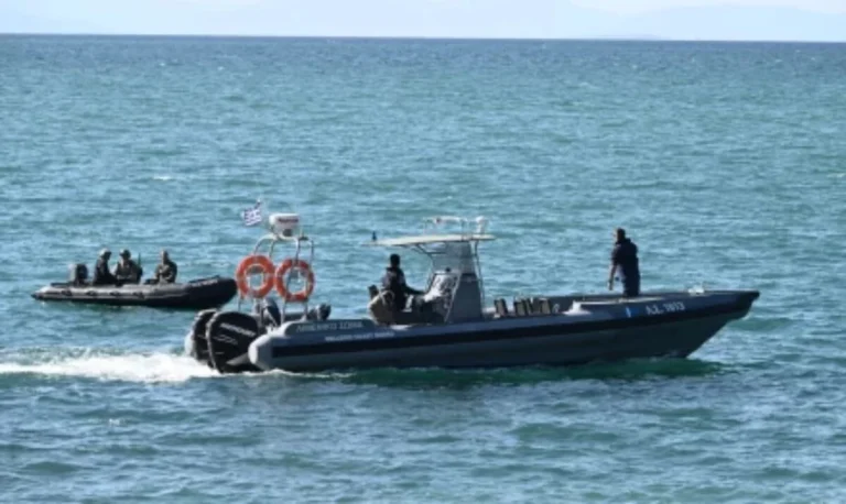 3 νεκροί, ανάμεσά τους 2 κοριτσάκια, δεκάδες αγνοούμενοι σε ναυάγιο 33 μεταναστών