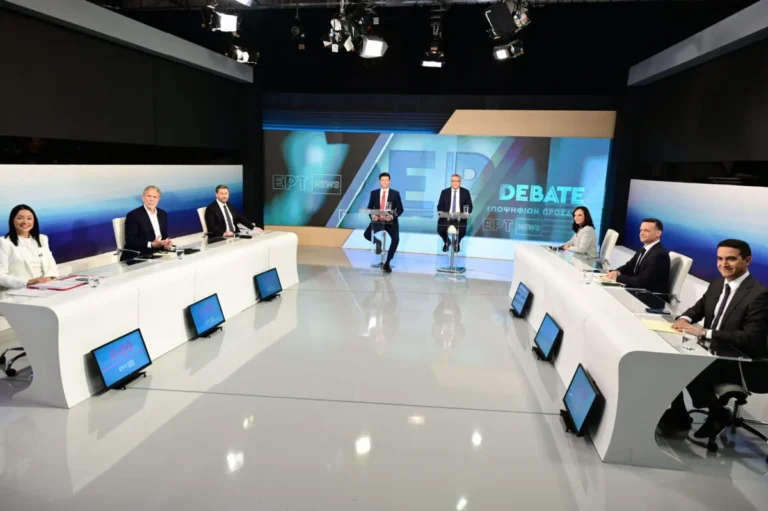 Εκλογές στο ΠΑΣΟΚ- Live το debate των έξι υποψηφίων προέδρων