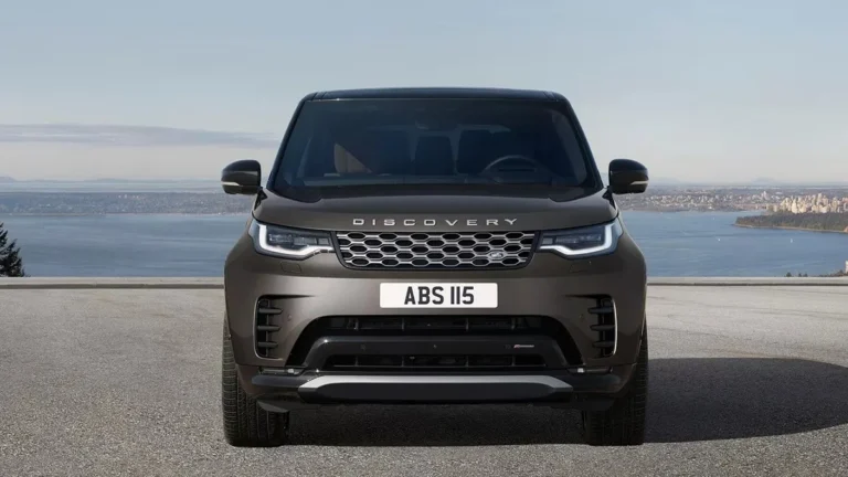 Το Land Rover Discovery αλλάζει λόγω… κανιβαλισμού!