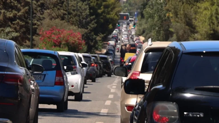 Μπορούμε να σωθούμε από το χάος των δρόμων;