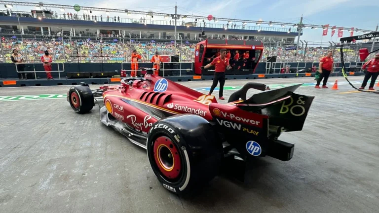 F1 GP Σιγκαπούρης: Ταχύτερος ο Λεκλέρ στο FP1
