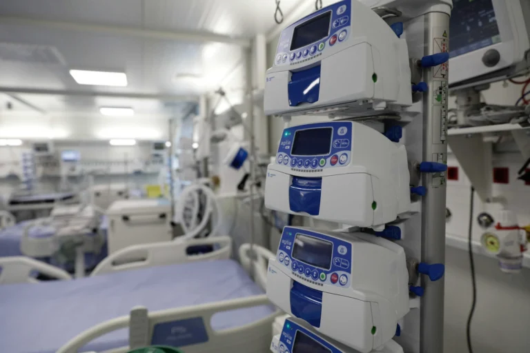 Στη ΜΕΘ εργάτης που έπεσε στο κενό από ύψος 8 μέτρων