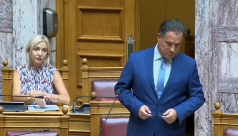 Νέο «χαράτσι» Άδωνι στους ασθενείς με νέα σύμβαση ΕΟΠΥΥ – ιδιωτικών κλινικών