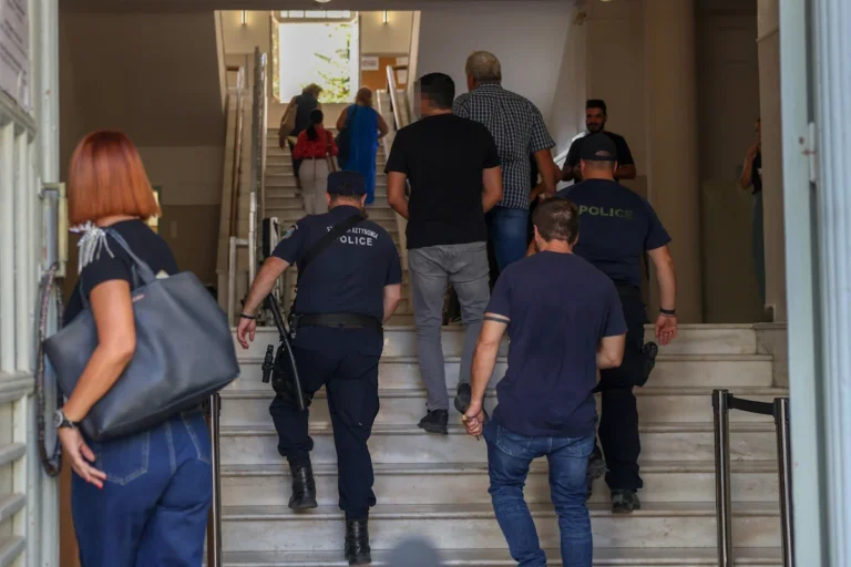 Ηράκλειο: Στα δικαστήρια οι δύο συλληφθέντες για τον άγριο ξυλοδαρμό του Ελληνοκαναδού