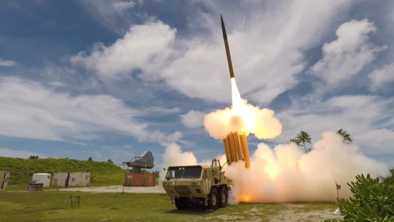 Οι ΗΠΑ στέλνουν το πανίσχυρο σύστημα THAAD στο Ισραήλ – Ενίσχυση αεράμυνας μετά τις επιθέσεις του Ιράν
