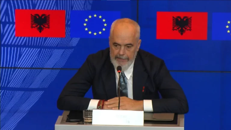 Όχι! Έντι Ράμα, θα πρέπει να αποδεχθείς την ιστορία μας αν θες να μπεις στην Ευρωπαϊκή Ένωση