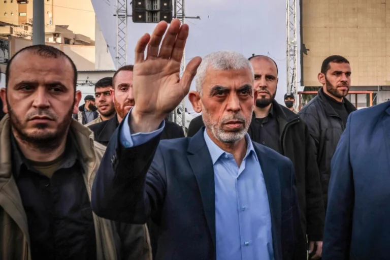 Πανηγυρίζουν οι Ισραηλινοί για την εξόντωση του Σινουάρ