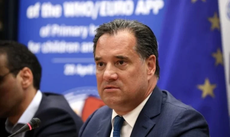 Γεωργιάδης για τηλεφώνημα με γιατρό στη Μυτιλήνη: “Έχετε κόρη που παίρνει 3 διαφορετικές στατίνες στα 14 της;”