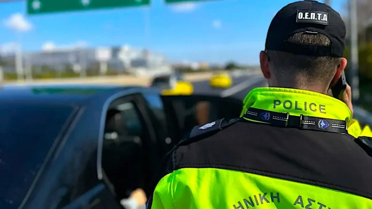 Ελλάδα: Οδηγός σε μία ημέρα μάζεψε 21.140 ευρώ σε κλήσεις