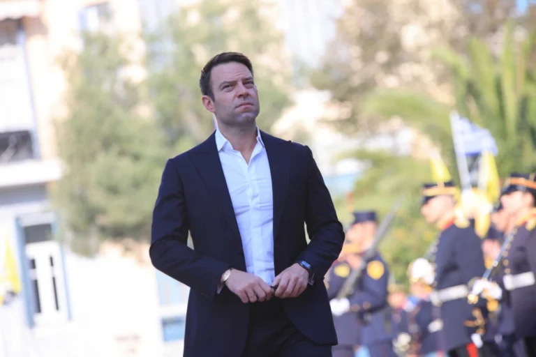 ΣΥΡΙΖΑ: Ο Κασσελάκης καταγγέλλει λίστες με «κομμένα» μέλη στις εκλογές των συνέδρων – «Επιμείνετε μέχρι τέλους»