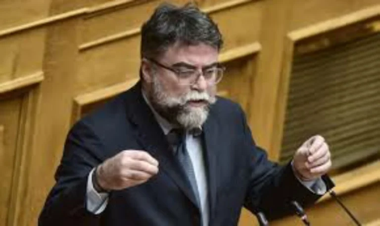 Βασίλης Οικονόμου: Η ευαισθητοποίηση των νέων σχετικά με την εφαρμογή του νέου ΚΟΚ, ενισχύεται μέσα από τον καλλιτεχνικό μαθητικό διαγωνισμό κόμικ με θέμα: «Με ασφάλεια στον προορισμό, με φαντασία στην τέχνη»