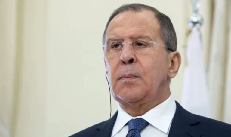 Μήνυμα Λαβρόφ στη Δύση: Μελετήστε προσεκτικά το νέο μας πυρηνικό δόγμα – Δεν είναι απειλή, αλλά ενημέρωση