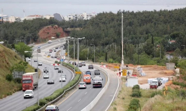 Θεσσαλονίκη: Σήμερα η παρουσίαση της εφαρμογής που θα δείχνει στα κινητά την κίνηση στους δρόμους της πόλης