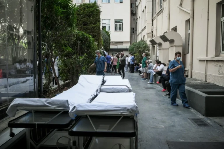 Εφημερίες: Αναστάτωση στο ΕΣΥ και στο βάθος… «ράντζα»