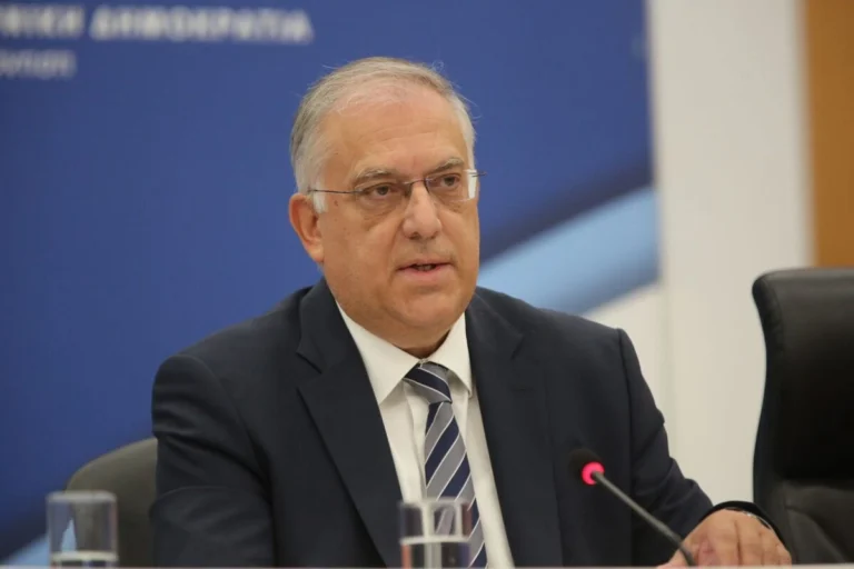Τάκης Θεοδωρικάκος: “Δίνουμε μάχη για την κοινωνία και θα την κερδίσουμε”