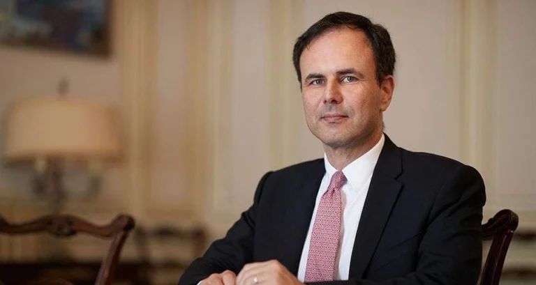 Παραιτήθηκε ο Αλέξης Πατέλης από το Οικονομικό Γραφείο του Πρωθυπουργού