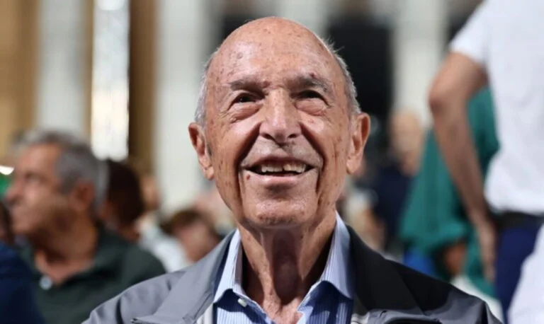 Διοικητής νοσοκομείου Κορίνθου για θάνατο Σημίτη: Μεταφέρθηκε στο νοσοκομείο μας χωρίς τις αισθήσεις του