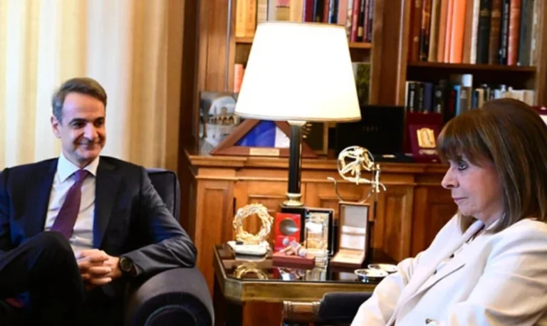 Μητσοτάκης σε Σακελλαροπούλου: Άψογη η συνεργασία μας, δώσατε στον θεσμό τα δικά σας ξεχωριστά χαρακτηριστικά