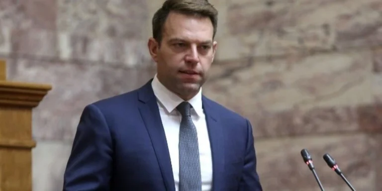 Κασσελάκης για ΠΑΣΟΚ: Απαράδεκτο, δεν είναι αυτό που θέλουν οι συγγενείς