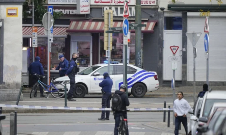 Συναγερμός στις Βρυξέλλες: Πυροβολισμοί με καλάσνικοφ στο μετρό – Ένας τραυματίας σε σοβαρή κατάσταση