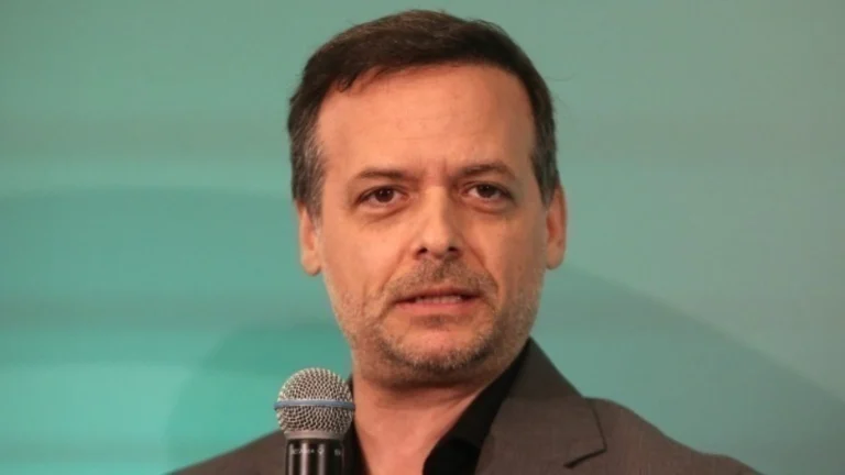 Ο Δούκας εναντίον Ανδρουλάκη: Δεν κερδίζουμε όταν ικανοποιούμαστε ότι υπουργοί αποδέχονται πρότασή μας