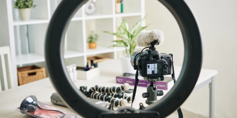 ΑΑΔΕ: Τουλάχιστον 20 influencers στο στόχαστρο για μη δηλωμένο εισόδημα