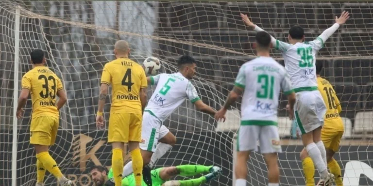 Λεβαδειακός-Άρης 4-1: Αγνώριστοι οι «κίτρινοι», τους κατατρόπωσαν οι Βοιωτοί