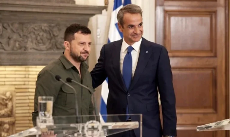 Επικοινωνία Μητσοτάκη – Ζελένσκι: “Καμία απόφαση για την Ουκρανία χωρίς την Ουκρανία” τόνισε ο πρωθυπουργός
