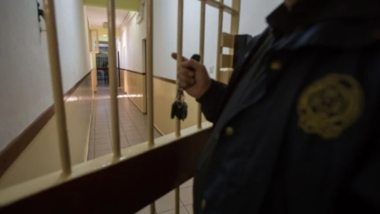 Σάμος: Στη φυλακή 47χρονος εκπαιδευτικός για προσβολή γενετήσιας αξιοπρέπειας σε βάρος ανηλίκων