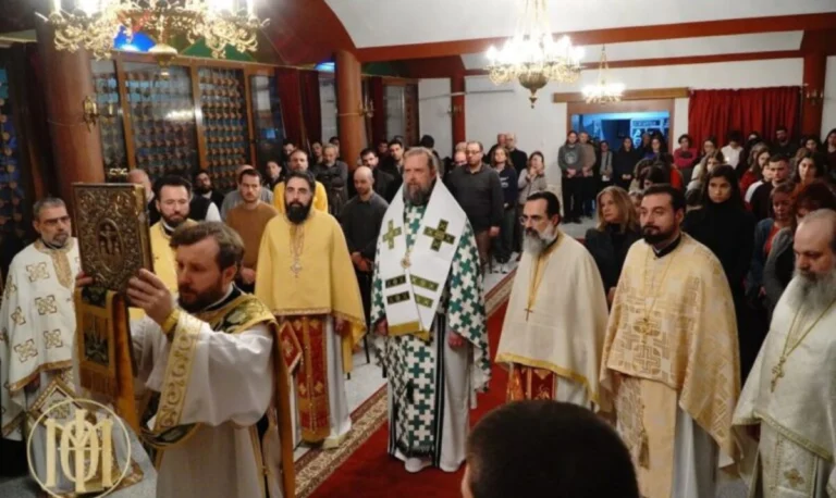 Θεσσαλονίκη: Σε κλίμα συγκίνησης το μνημόσυνο για τα 57 θύματα των Τεμπών
