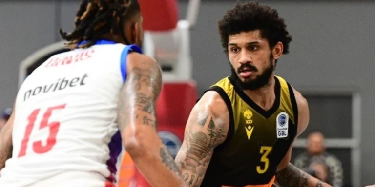 Πανιώνιος-ΑΕΚ 75-80: Πήρε τη νίκη στη Γλυφάδα η Ένωση και… καπαρώνει την 3η θέση στη κανονική διάρκεια της Basket League
