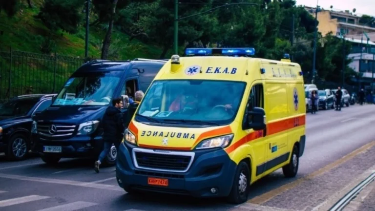 Συγγρού: Τροχαίο ατύχημα- Αυτοκίνητο παρέσυρε και τραυμάτισε γυναίκα