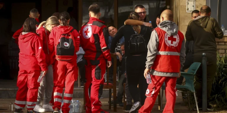 Θεσσαλονίκη: Κρίσιμη η κατάσταση των πέντε τραυματιών από την πυρκαγιά στο Κότσανι