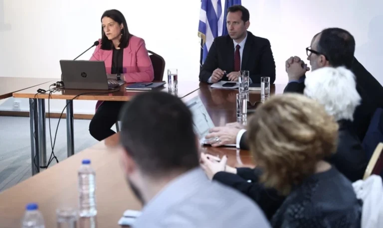 Κεραμέως για αύξηση κατώτατου μισθού: Πάνω από 1,6 εκατ. ωφελούμενοι