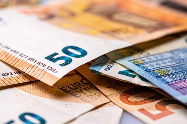 Ο χάρτης των πληρωμών για ενοίκια και συνταξιούχους: Oι δικαιούχοι