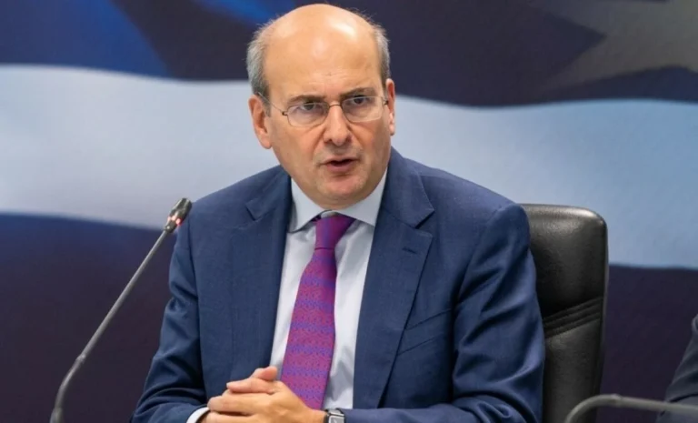 Χατζηδάκης: Από τα 11 δισ. ευρώ πλεόνασμα, δώσαμε πίσω το 1,1 δισ. λόγω των δημοσιονομικών της Ε.Ε.