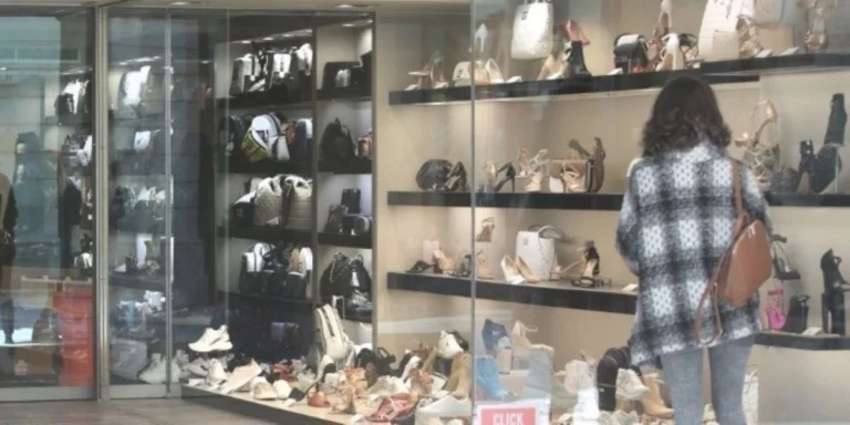 Εμπορικός Σύλλογος Πειραιά: Ζητά μεταβατική περίοδο για την υποχρεωτική ασφάλιση επιχειρήσεων