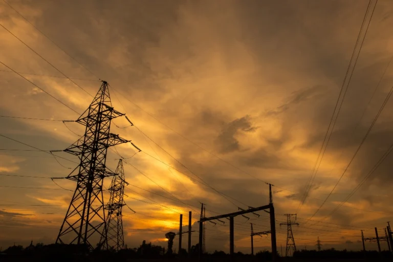 ΔΕΗ: Έναρξη κατασκευής δύο νέων σταθμών αποθήκευσης ενέργειας στη Φλώρινα και την Πτολεμαίδα