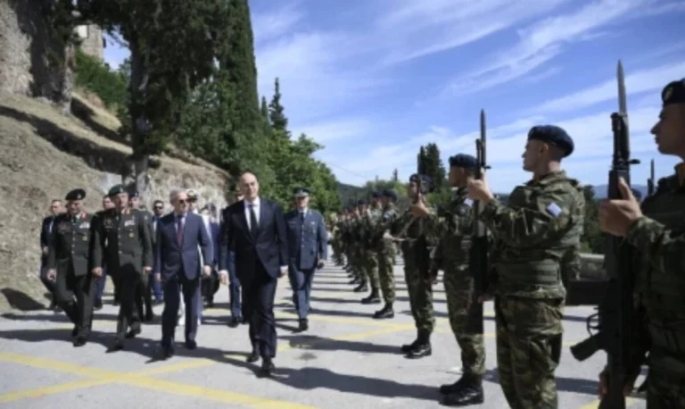 «Κεραυνοί» Δένδια κατά ΕΕ: «Προτείνω να ονομαστεί κανονισμός της κερκόπορτας, ο κανονισμός SAFE»