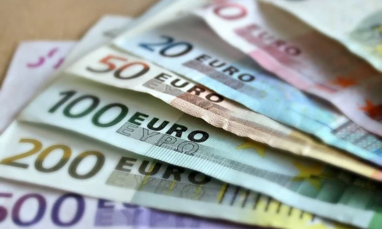 Αναδρομικά μέσα στον Ιούνιο για 40.000 δημοσίους υπαλλήλους