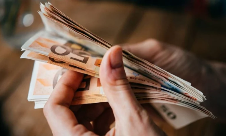 Αναδρομικά έως 13.000 ευρώ σε 120.000 συνταξιούχους