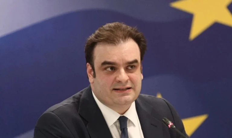 Πιερρακάκης: Δεν θα παίρνουν την επιστροφή ενοικίου όσοι δεν το πληρώνουν ηλεκτρονικά