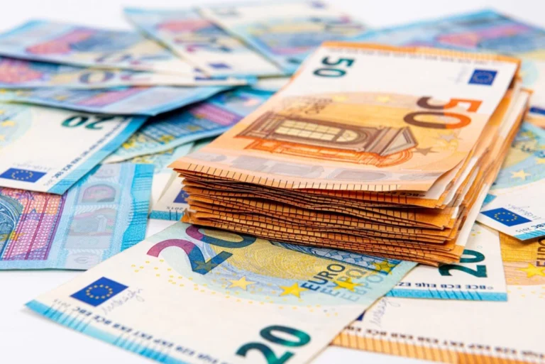 Πότε θα καταβληθούν τα αναδρομικά 70.000 συνταξιούχων – Ποσά ως 8.500 ευρώ